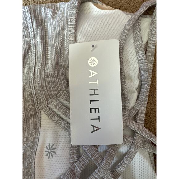 NWT Athleta STRIPE JACQUARD FULLY FOCUSED BRA size medium - Picture 4 of 10